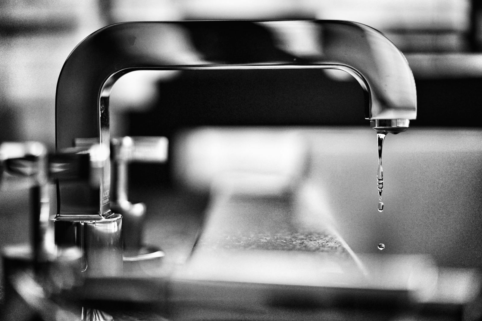 Dripping faucet